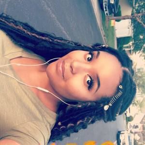 Meet your Posher, Niya